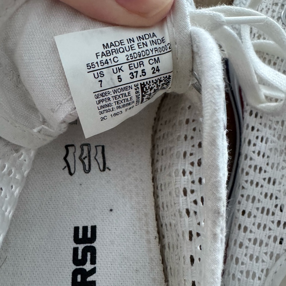 Converse White Knit Sneakers - Picture 8 of 9